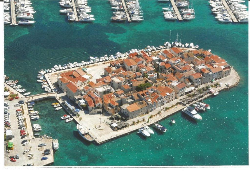 Appartamento Oaza Tribunj Sea View Esterno foto